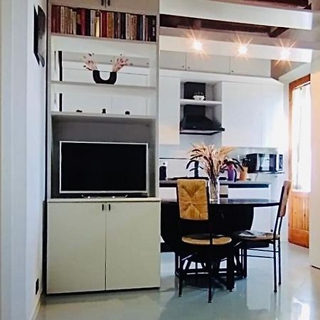 Historic Center Apartment With Private Garage Montalcino Kültér fotó